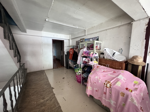 ขายด่วนอาคารพาณิชย์3.5ชั้น ต่อเติม เหมาะทำโรงงาน ถ.บางขุนเทียน พระราม2