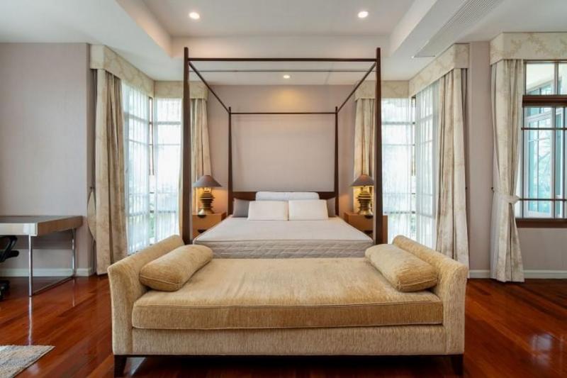 EPL-HR3721 ให้เช่าบ้านหรู โครงการ แสนสิริ สุขุมวิท 67 หัวมุม  ติดอุโมงค์ต้นไม้ สระว่ายน้ำส่วนตัวพร้อมจากุซซี่ 4 ห้องนอน 5 ห้องน้ำ