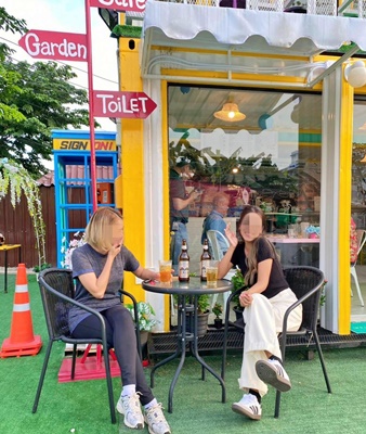 สนใจติดต่อ 086-889-8883 #ต้องการดูสถานที่ โทรนัดล่วงหน้านะคะ‼️ เซ้งถูก เซ้งด่วน‼️ #บางเขน #ท่าแร้ง เพียง 580,000 บ เช่าถูกเพียง 9000 บ เหมาะทำร้านอาหาร-เครื่องดื่ม และร้านกาแฟ  เปิดได้ทั้งกลางวันและกลางคืน-#มีที่จอดรถ 10-12 คัน #ถนนวัชรพล- สนใจติดต่อ 086-889-8883-โครงสร้างหลักประกอบด้วย-ตู้คอนเทรนเนอร์ขนาด 20Ft. 3 ตู้ (สามารถยกเคลื่อนย้ายได้)-ต่อเติมเทอเรส 2 จุดเต็มพื้นที่บนตู้คอนเท