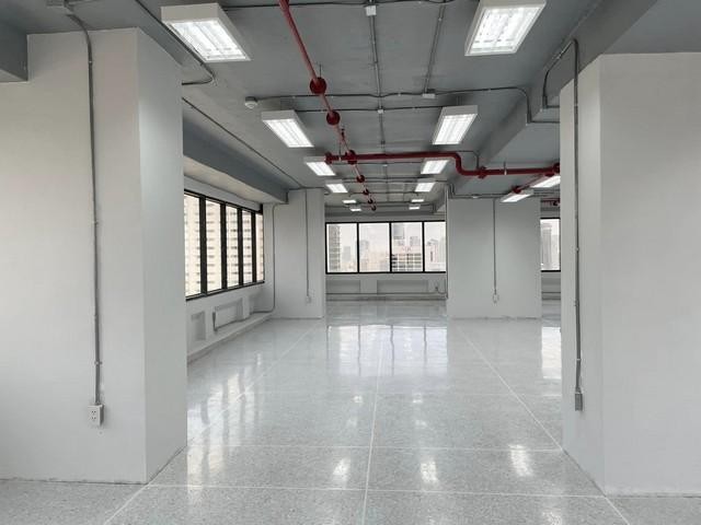 POR4722 ให้เช่าพื้นที่ สำนักงาน อาคารสกุลไทย สุรวงศ์ ทาวเวอร์ (newly renovated)  BTS ศาลาแดง MRT สถานีสีลม   เขตบางรัก 
