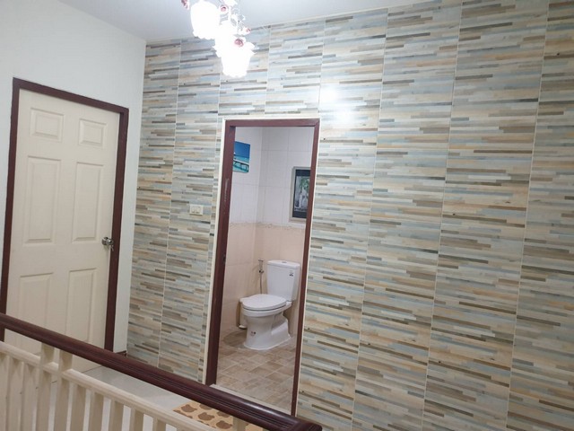 ให้เช่าทาวน์โฮมลาดพร้าว101 บ้านพร้อมเฟอร์นิเจอร์ ตกแต่งหรู ใกล้บีทีเอสลาดพร้าว101 เดอะมอลล์บางกะปิ รร.วัดบึงทองหลาง