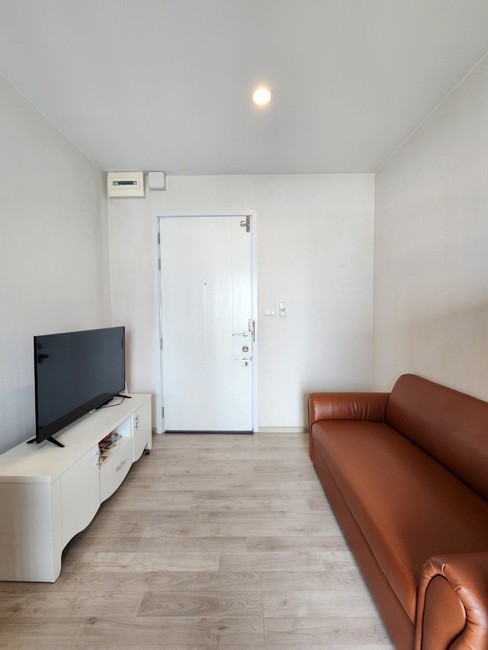 S0016 ขาย  plum condo central station1  ห้องสวย พร้อมอยู่ที่ตั้ง: ติดเซ็นทรัลเวสต์เกต ริมถนนรัตนาธิเบศร์  ใกล้ MRT ตลาดบางใหญ่ MRT สามแยกบางใหญ่ ขนาด: 26 ตรม.  1 ห้องนอน 1 ห้องน้ำชั้น 17สนใจชมทรัพย์ /สอบถามCALL : 0615659566LINE : @differthailand (ซื้อ,เช่า)https://lin.ee/buyCimXhttps://www.facebook.com/Differestate----------------DIFFER ESTATE CO.,LTD.เป็นบริษัทจดทะเบียนถูกต้องตามกฎหมายให้บริการรับฝากขาย เช่า ซื้อ อสังหาริมทรัพย์ ทุกชนิด>คอนโดใหม่ที่ใกล้ central westgate ที่สุดและ สถา