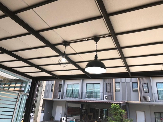 [H014] ให้เช่า 20k ทาวน์โฮม เดอะคอนเนค 12 รามอินทรา 67 เขตบางเขน สามารถทำเป็นออฟฟิศได้ ใกล้ห้างแฟชั่นไอส์แลนด์ ต้อนรับสัตว์เลี้ยงทาวน์โฮม 2 ชั้น 30 ตร.วา พื้นที่ใช้สอย 120 ตร.ม 3 ห้องนอน 2 ห้องน้ำ 1 ห้องโถง 2 ที่จอดรถ- เฟอร์นิเจอร์ แอร์ 3 ตัวตู้เสื้อผ้า 2โต๊ะ 3เครื่องซักผ้า 1ตู้เย็น 1รปภ. 24 ชม. / สวนสาธารณะ20,000.-/เดือน สัญญาขั้นต่ำ 1 ปี ค่าประกัน 2 เดือน ค่าเช่าล่วงหน้า 1 เดือนTEL: 095-940-6781 LINE: @500lkyco https:/