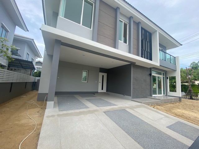 คาซ่าเพรสโต้ วงแหวน ปิ่นเกล้า หลังมุม  บ้านพร้อมอยู่ โครงการบนทำเลเดินทางสะดวก