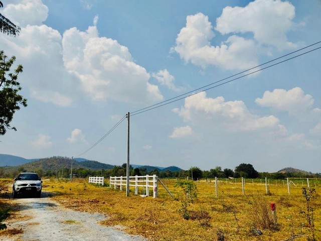 ขายที่ดินเปล่า  อ.เลาขวัญ จ. กาญจนบุรี เนื้อที่ 400 ตรว. วิวเขา เดินทางสะดวก