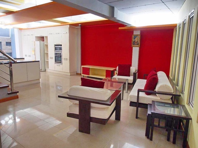 แม็คโคร ใหญ่กว่าบ้านเดี่ยว 3-4นอนใหญ่ MRTลาดพร้าว83 1กม. ห้วยขวาง 5.5 กม. โฮมออฟฟิศ 3ชั้น บิ๊กซี ลาดพร้าว 1กม. หน้ากว้าง9ม. 47ตรว.เฟอร์ครบ