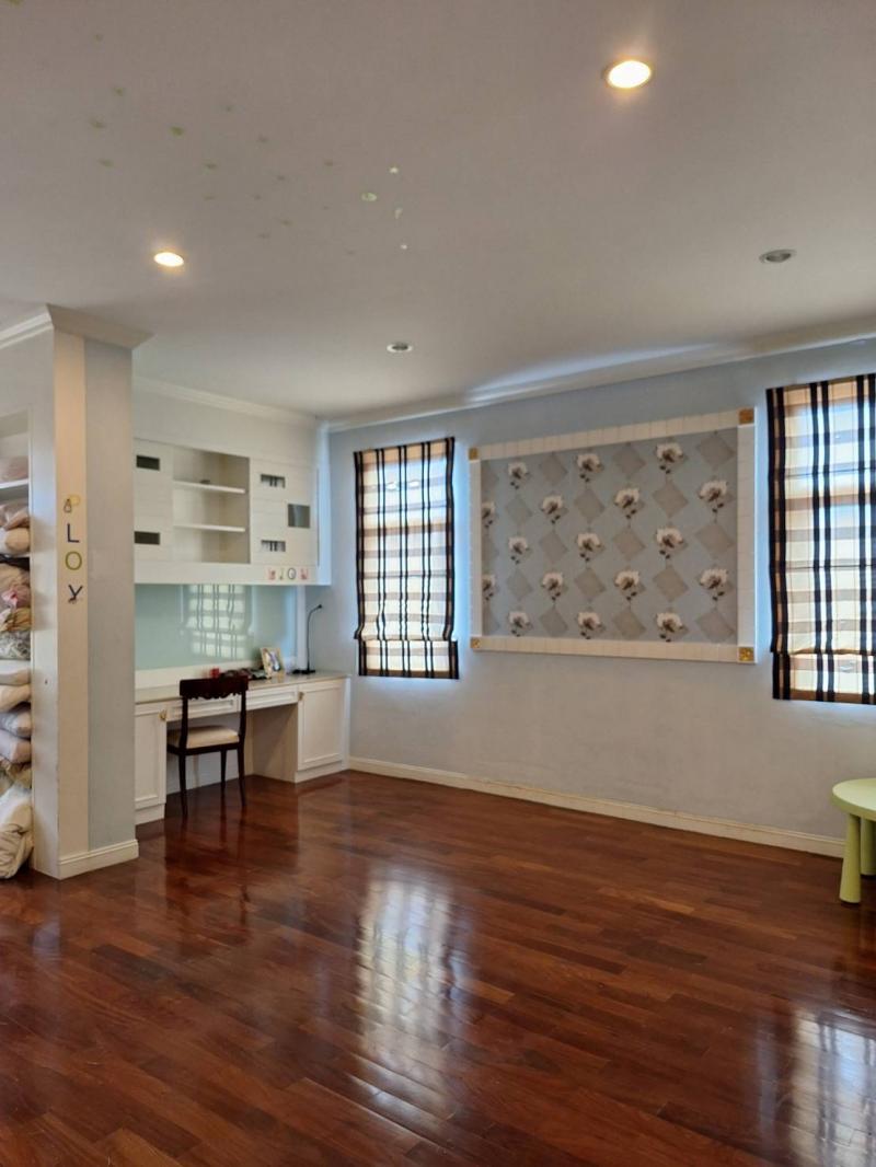 ขายบ้านเดี่ยว  2 ชั้น 173.8 ตร.วา.  สารินซิตี้   พร้อมเรือนรับรอง หลังหัวมุม  ด้านหลังติดน้ำ   พันท้ายนรสิงค์ สมุทรสาคร  ZW431