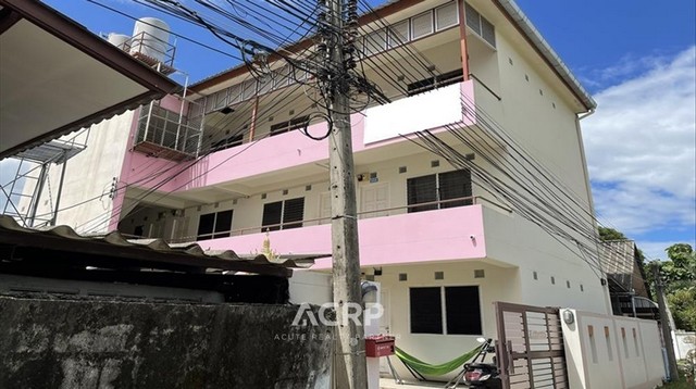 ขายหอพัก 3 ชั้น ตำบลวัดเกต อำเภอเมือง จังหวัดเชียงใหม่ ขนาดที่ดิน 48 ตร.ว. มี 3 ชั้น 12 ห้องพัก พร้อมเฟอร์นิเจอร์ ห้องพัดลมค่าเช่าเดือนละ 2,200 บาท อยู่ใกล้สถานทีสําคัญหลายแห่งเช่น โรงเรียนสารสาสน์วิเทศเชียงใหม่ วัดหนองป่าครั่ง สถานีรถไฟเชียงใหม่ สํานักงานชลประทานที่ 1 เชียงใหม่ ศูนย์ส่งเสริมอุตสาหกรรมที่ 1 ห้างแมคโคร และตลาดเอื้องคำ ขาย 6,500,000 บาท(รหัสทรัพย์ 00150155)Contact Us