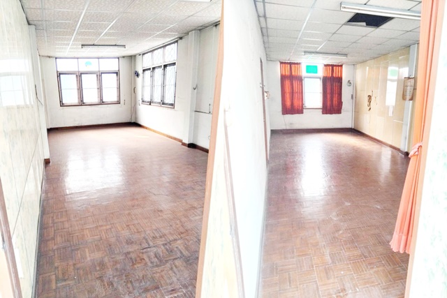 BTSสะพานตากสิน 375ม. โรบินสัน บางรัก ให้เช่าอาคารพาณิชย์ 4 ชั้น 4คูหา Hostel ศูนย์การค้า 68ตรว. 1,310ตรม. ลดเหลือ ทำเลดี 10นอน 6น้ำ