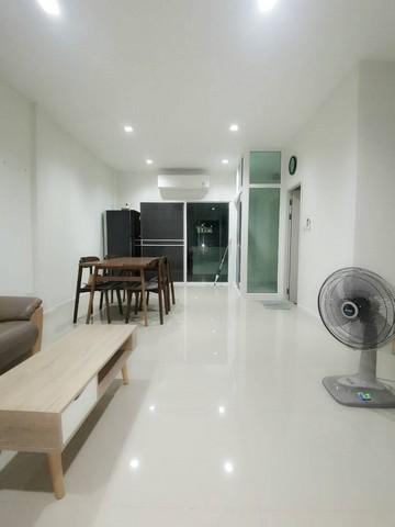 BH3102 ให้เช่าหรือขายทาวน์โฮม 3 ชั้น ใกล้สวนหลวง ร.9 - หมู่บ้านวิรัลพัชร