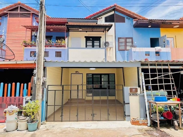 KDH0022 ขายทาวน์เฮ้าส์ ชวนชื่นปาร์ค ขนาด 16 ต.ร.วา 2ชั้น  รีโนเวทใหม่