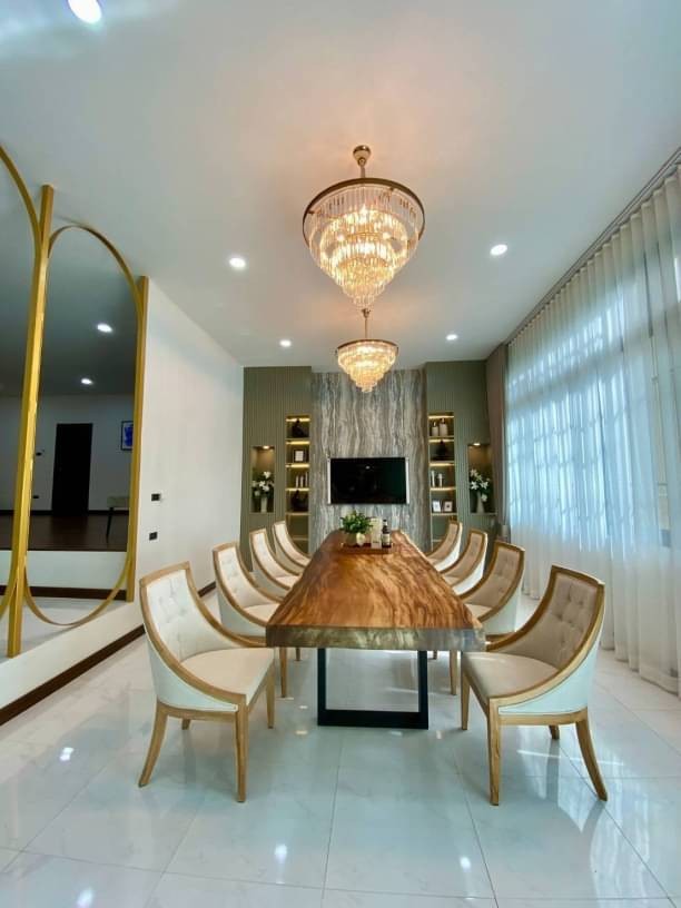 ราคาพิเศษเพียง 13.85 ล.เท่านั้น บ้าน Pool Villa 150 ตรว. โซนสันกำแพง ทำเลดีมาก เฟอร์นิเจอร์ครบ พร้อมเข้าอยู่ บิ้วอินทั้งหลัง เดินทางสะดวก