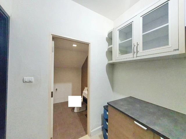 เมกะบางนา 1.5 กม. เฟอร์ครบ โต๊ะตู้เตียง ซัมมิท วินมิลล์ กอล์ฟ ให้เช่าบ้าน บางนา ติดบุญถาวร 3นอน 3น้ำ 22ตรว. 150ตรม.