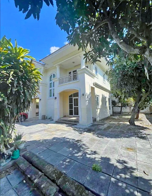 ถ.สุวินทวงศ์ เฟอร์ครบ ให้เช่าคฤหาสน์ บ้านเดี่ยว 250ตรม. 101ตรว. 16,999 B-M 3นอน 3น้ำ เลี้ยงสัตว์ได้  หรือ ขาย 4.59ล้านบาท แยกลำผักชี  รร.การเรือไทยSuwinthawong Rd. fully fur mansion for rent house 250 sqm. 101sqwa. 16,999B-M 3bed 3bath pets allowed or for sale 4.59 million baht LamPhakChi Intersection Thai Naval School ถ.สุวินทวงศ์ เขตหนองจอก กทม.จอดรถได้หลายคัน 3ห้องนอน 3ห้องน้ำ เลี้ยงสัตว์ได้ สถานที่ใกล้เคียง-โลตัส หนองจอก-บิ๊กซี หนองจอกตลาดมีนบุรี 12 กม.แยก - ลำผักชี (2.5 กม.)MRT สุวินทวงศ์ (8.3 