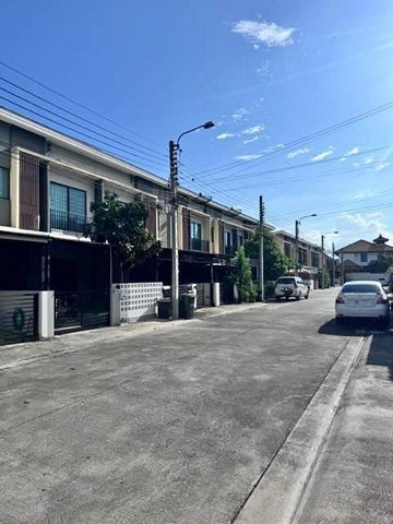 ให้เช่าทาวโฮม ใกล้สุขุมวิท เอกมัย ทองหล่อ  เดอะ คอนเนค พัฒนาการ 38