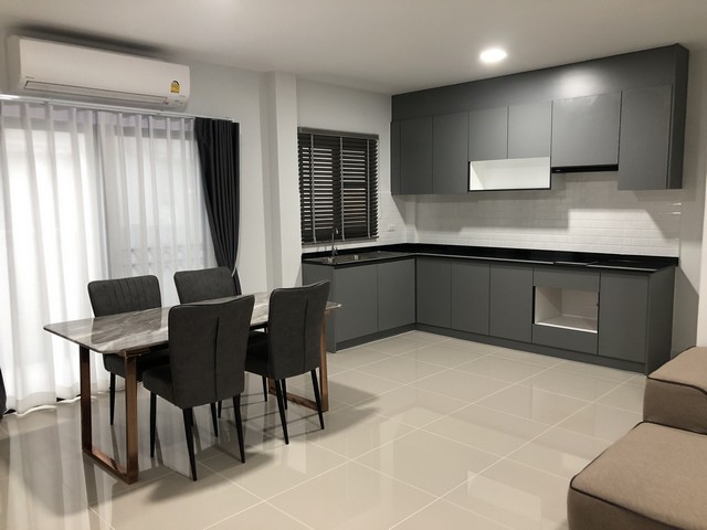 ให้เช่า ทาวน์เฮาส์ 2 ชั้น พลีโน่  สุขุมวิท-บางนา2 ถนนบางนา-ตราด ตำบล บางแก้ว อำเภอบางพลี สมุทรปราการ