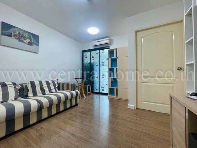 รหัสทรัพย์  5665ไอคอนโด เกษตร-นวมินทร์  iCondo Kaset-Nawaminที่ตั้ง ถนนเกษตร-นวมินทร์ (ประเสริฐมนูกิจ) แขวง เสนานิคม เขต จตุจักร กทม. 10900รายละเอียดทรัพย์ - คอนโดสูง 8 ชั้น, อยู่ชั้น 2, ขนาดพื้นที่ 31.13 ตารางเมตร- 1 ห้องนอน 1 ห้องนั่งเล่น 1 ห้องครัว 1 ห้องน้ำ - ระเบียงหันทางทิศเหนือ ห้องสวย พร้อมเข้าอยู่- เฟอร์นิเจอร์ แอร์ 2 ตัว เครื่องทำน้ำอุ่น ตู้เย็น ทีวี เตียงนอน ตู้เสื้อผ้า 