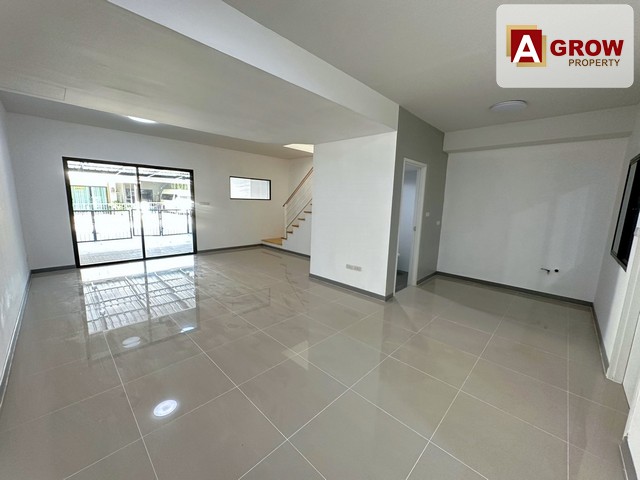 ม.พฤกษาไพร์ม   ลาดกระบัง-สุวรรณภูมิ   บ้านรีโนเวทใหม่พร้อมอยู่