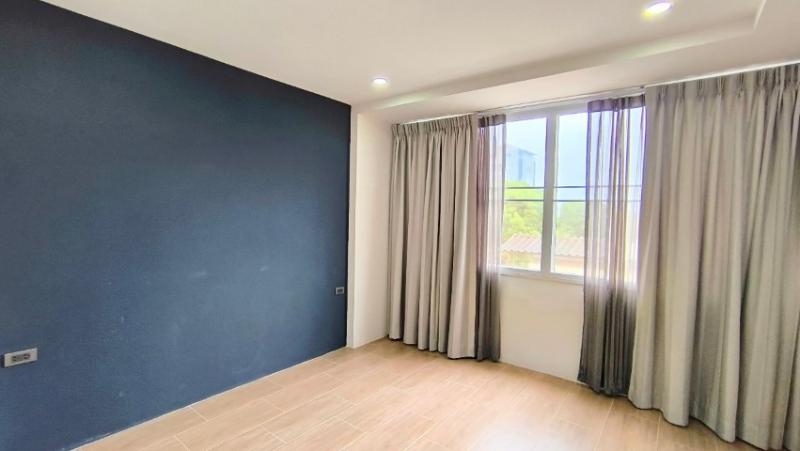 อาคารพาณิชย์ ถนนพระราม 2 ซอย 54 หลังเซ็นทรัลพระราม 2 ติดถนนซอย แหล่งชุมชน เหมาะค้าขาย อาคารสภาพสวย รีโนเวทใหม่หมดทั้งหลัง