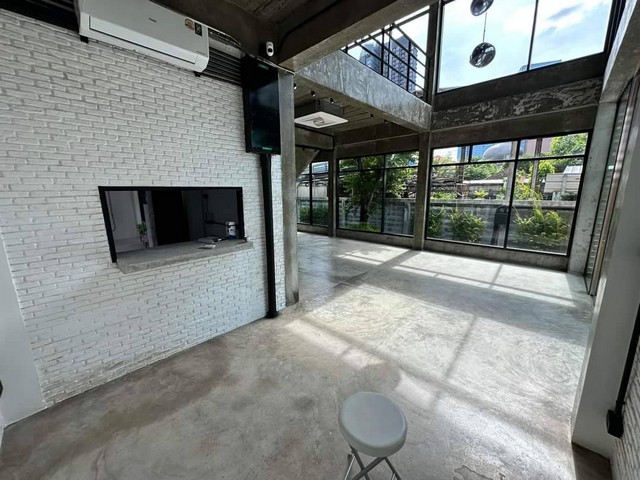 รหัสทรัพย์ R3158 ให้เช่า อาคาร 2ชั้น ลอฟท์ดีไซน์ ใกล้ซอยเย็นอากาศ พระราม 3 สาทร