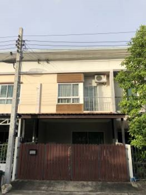 อ่อนนุช17 20,999B-M และหลังบ้านไม่ติดใคร 18ตรว.2แอร์ ไม่มีบ้านตรงข้าม 132 ตรม.พัฒนาการ 30-38 บ้านวิวสวน ทาวน์เฮ้าส์2 ชั้น no house opposite Phatthanakan 30-38 for rent MRT Huamak 2.2 km. Garden View OnNut17 20,999B-M 2-storey townhouse and the back of the house is not attached to anyone 18sqwa. 132sqm. 2a/c พัฒนาการ 30-38อ่อนนุช 17 39 หรือทางศรีนครินทร์ 24แขวงสวนหลวง เขตสวนหลวง กรุงเทพมหานคร 10250ขนาดที่ดิน: 17 ตารางวาพื้นที่ใช้สอย: 130 ตารางเมตรจำนวนห้อง:ห้องนอน 3 ห้องห้องน้ำ 2 ห้องสิ่งอำนวยความสะดวก:แอร�