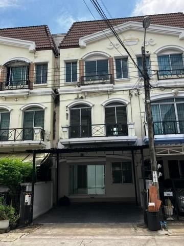 PB4680 ให้เช่าทาวน์โฮม 3 ชั้น โครงการ บ้านกลางเมือง เดอะ ปารีส พระราม 9-รามคำแหง ซอยกรุงเทพกรีฑา7 หรือ ซอยรามคำแหง60 