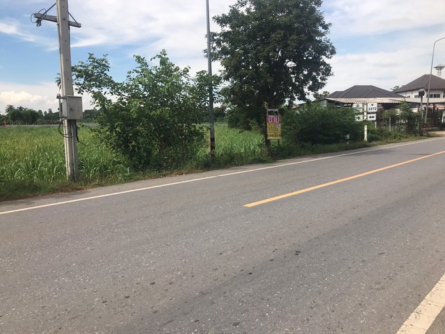 ขายที่ดินสวยติดถนน  ทำเลดีแหล่งชุมชน เนื้อที่ 7-1-35 ไร่   ต.บ้านพราน อ.แสวงหา จ.อ่างทอง  ZS181