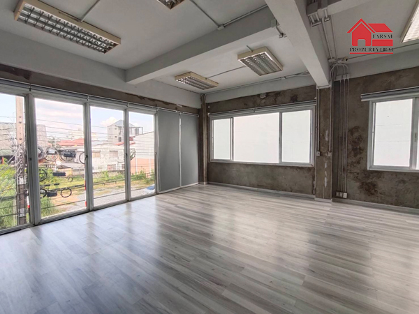 ให้เช่าบ้านเดี่ยว2ชั้น เนื้อที่ 135ตร.ว พื้นที่ใช้สอย 280ตร.ม 5นอน 4ห้องน้ำถนนสุขุมวิท101