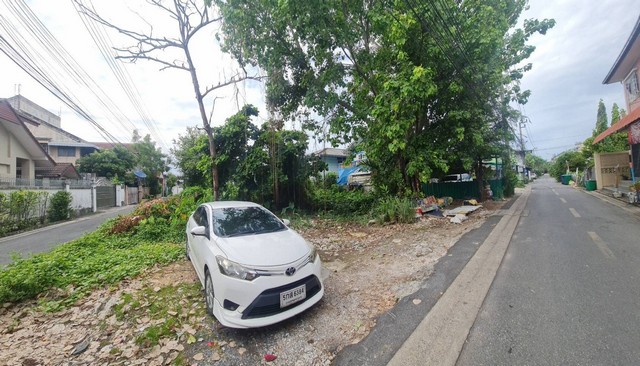 ให้เช่า ที่ดิน 204 ตร.วา  ถ.ประชาอุทิศ 54 แยก 1 ใกล้ตลาดประชาอุทิศ 61 ใกล้โรงเรียน อยู่ในย่านแหล่งชุมชน     ZTK107