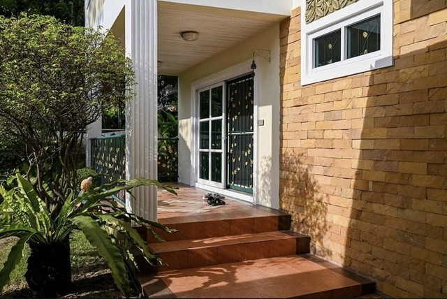 ขายบ้านเดี่ยว 2 ชั้น หมู่บ้านธารารมย์ รามคำแหง150  ขนาด 80 ตร.วา ใกล้วงแหวนตะวันออกและมอเตอร์เวย์