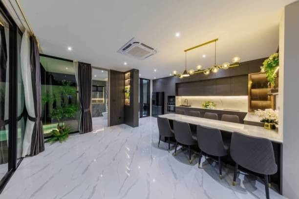 บ้านพูลวิลล่าใหม่ ให้เช่า/ขาย 14.9 ล้านบาท โซนแม่เหียะ บิ้วอินทั้งหลัง เฟอร์นิเจอร์ครบ พร้อมเข้าอยู่ได้เลย ใกล้โรงเรียนนานาชาติ ABA 2 กม