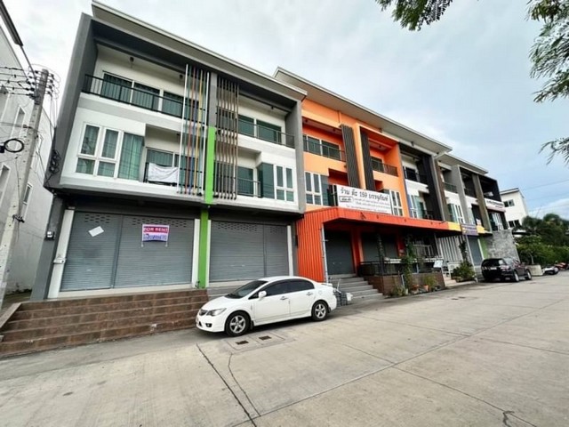 ให้เช่า ตึกแถว อาหาคารพาณิชย์ 3 ชั้น ศรีราชา ตำแหน่งริม ใกล้สวนเสือ TP-C0459