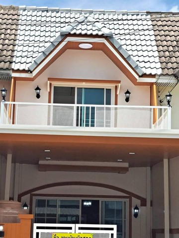 ขาย ทาวน์เฮ้าส์  2  ชั้น หมู่บ้านมนวดี(ถนนเมน) อ.บางบัวทอง จ.นนทบุรี  