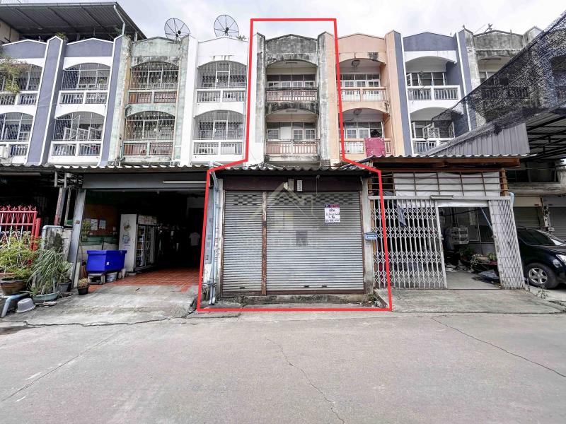 BHL799อาคารพาณิชย์ 3.5 ชั้น ซอย เอกชัย 66/1 ขายตามสภาพที่ตั้ง : ถ. เอกชัย คลองบางพราน เขตบางบอน กรุงเทพมหานคร 10150รายละเอียด- เนื้อที่  26.7 ตร.ว. พื้นที่ใช้สอย 188 ตร.ม.- กว้าง  4 เมตร  ลึก 11.5 เมตร ถ้ารวมทั้งแปลงจะลึก 26.70 เมตร- 3 ห้องนอน 1 ห้องน้ำ  - หน้าตึกทิศ  ตะวันออกฉียงเหนือ- ด้านหน้า ต่อเติมแล้ว จอดรถ 1 คัน  - ด้านหลัง ยังไม่ได้ต่อเติมหลังคาทำเลใกล้เคียง- เข้าซอย เอกชัย 66/1 เพียง  300 เมตร  ก็จ