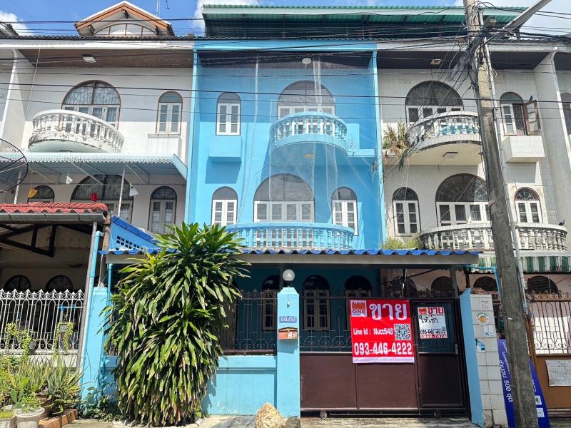 ขาย ให้เช่าทาวน์เฮ้าส์ 4 ชั้น ขนาด 30 ตร.ว ซอยมหาจักรพรรดิ์ 9/4 ตำบลหน้าเมือง อำเภอเมืองฉะเชิงเทรา จังหวัดฉะเชิงเทรา