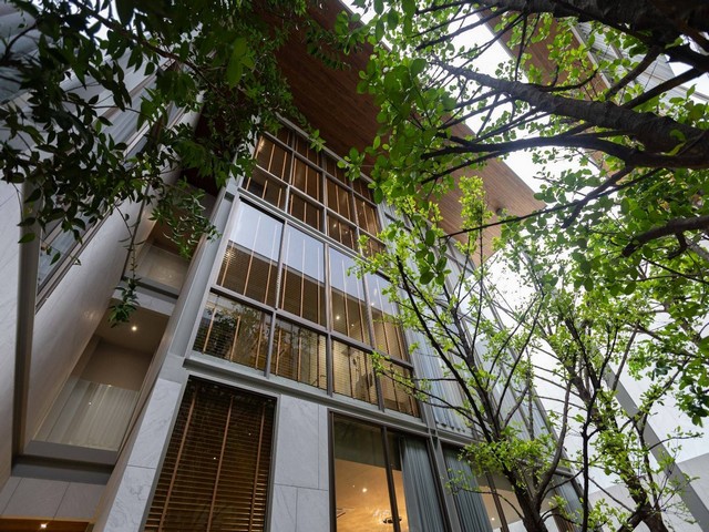 ขายบ้านเดี่ยว 3 ชั้น Unique Luxury  202 ตรว. ประดิษมนูธรรม 10 พร้อมสระว่ายน้ำ ใกล้ Central East Ville เลียบด่วน พร้อมลิฟท์