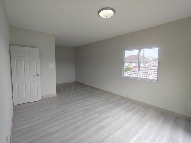 บ้านเดี่ยวหลังใหญ่ แปลงมุม กาญจน์กนกวิลล์8 สันทรายแม่โจ้