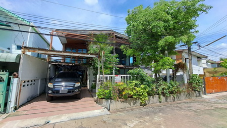 หมู่บ้าน2521 ซอยสวนผัก44 พุทธมณฑลสาย1 แขวงฉิมพลี เขตตลิ่งชัน กรุงเทพมหานคร