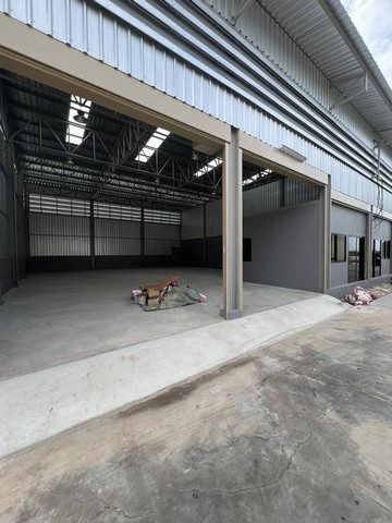 ให้เช่าโกดังโกดังสร้างใหม่ พร้อมออฟฟิศซอยประชาอุทิศ 90 สมุทรปราการ คลองสวน  สมุทรปราการ