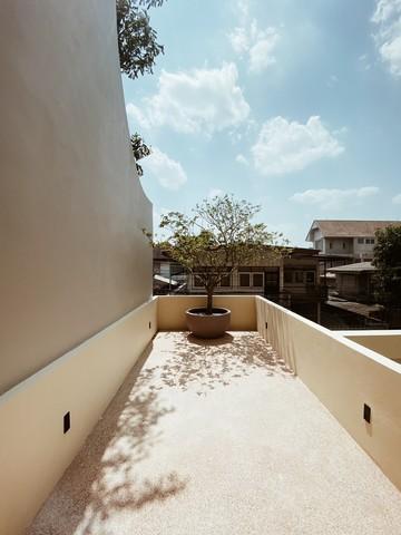 ขายบ้านเดี่ยว 3 ชั้น ย่านอารีย์สัมพันธ์ เขตพญาไท ถนนพระรามที่ 6 ใกล้ bts อารีย์ และกระทรวงการคลัง ( รีโนเวทใหม่ทั้งหลัง )