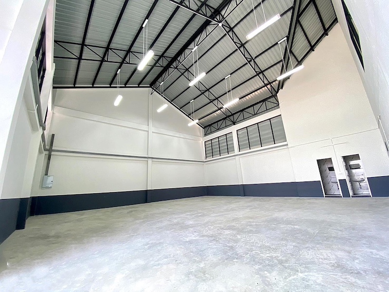 BST716 ให้เช่าโรงงานใหม่ 3IN1 พร้อมที่พักอาศัย – ลาดหลุมแก้ว ปทุมธานี ขนาด282 ตารางเมตร