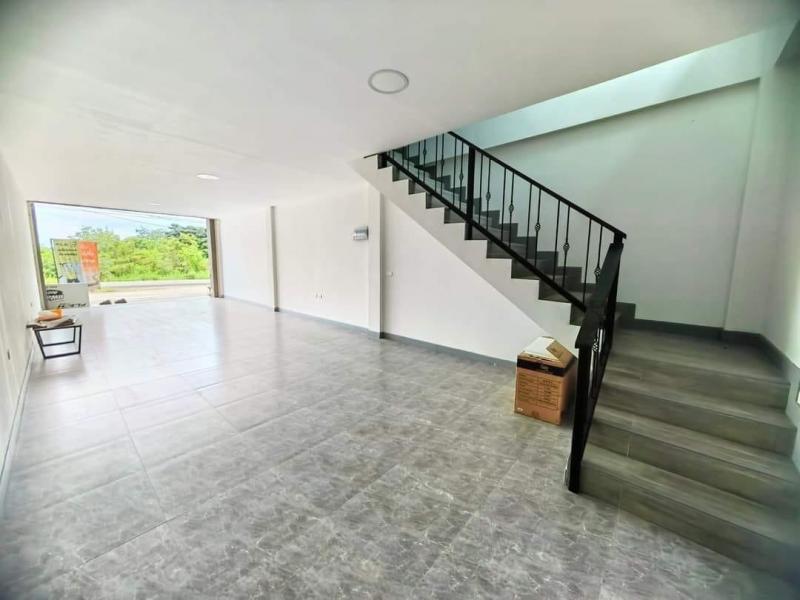 ขายทาวโฮม 2 ชั้น สันกำแพง เชียงใหม่ ค้าขายได้ ใกล้เซเว่น โรงพยาบาล โรงเรียน