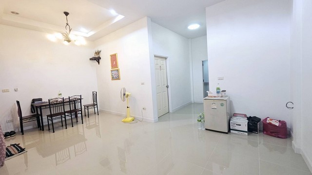 ขายทาวเฮ้าส์ราคาล้านต้นๆ ทำเลดีหลังบิ๊กซีอยุธยาพร้อมเฟอร์ โครงการน่าอยู่