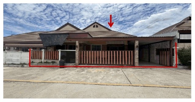   Code ID : PGKRI-LB-A-670003  ราคา  3,000,000  บาท ▸ เนื้อที่ 67 ตร.ว  พื้นที่ใช้สอย 211.16 ตร.ม.   ▸3 ห้องนอน 2 ห้องน้ำ    ▸1 ที่จอดรถ   พิกัดทรัพย์ : https://maps.app.goo.gl/nRPyRr5kiU6cpMjz6  สถานที่ใกล้เคียง ▸ใกล้  ดูโฮม สาขา กาญจนบุรี ▸ใกล้  โรงพยาบาลพหลพลพยุหเสนา ▸ใกล้  สถานีรถไฟกาญจนบุรี ▸ใกล้  ถนน​คน​เดิน​สองแคว​ กาญจนบุรี​  สอบถามเพิ่มเติม / นัดชม โทร. 097-419-5982(พลอย) โทร. 096-932-4624(ออมสิน) Line : @panaya (มี@ด้านหน้า)  ปรึกษาสินเชื่อฟรี One Stop Service ดูแล�