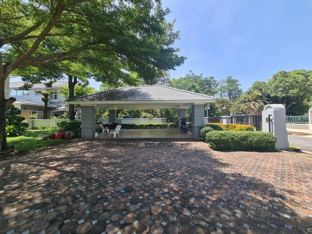 ให้เช่าบ้านเดี่ยว 2 ชั้น เนื้อที่ 1 ไร่ 5 ห้องนอน นันทวัน ศรีนครินทร์ รีโนเวทใหม่​ เฟอร์พร้อมอยู่ สนามหญ้ากว้าง ใกล้ทางด่วน, เมกะบางนา