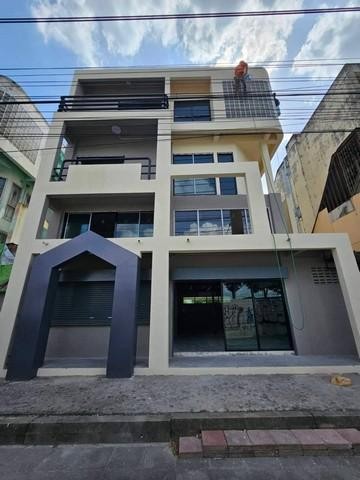 รหัสC6456  ให้เช่าโฮมออฟฟิศ 4ชั้น ถนนพุทธณฑลสาย2 ถนนบางแวก แยกทศกัณฑ์ เขตบางแคราคาเช่า : 30,000 บาท/เดือน ( มัดจำ 2 ล่วงหน้า 1 เดือน )โทร : 095-823 9789 คิทLine id : candy.456Line Add Friend : https://line.me/ti/p/rHhjrvhm_zโทร : 064-269 7922 ต้นLine : seng.456Line Add Friend : https://line.me/ti/p/iHsUxP2IlTโฮมออฟฟิศ 4ชั้น ถนนพุทธณฑลสาย2 ถนนบางแวก แยกทศกัณฑ์ เขตบางแคเนื้อที่ 48 ตารางวา  พื้นที่ใช้สอย 256 ตารางเมตร4 ห้องทำงาน/ห้องนอน4 ห้องน้ำ4 ที่จอดรถทำเลการเดินทางสะดวกเชื่อมต่