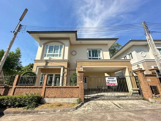 TEL:088-559 5199 คุณเอLine: https://line.me/ti/p/C0eGe0whLXบ้านเดี่ยวให้เช่า ตำแหน่งมุม ใกล้สวนเสือหมู่บ้าน CASA Legend ศรีราชาพร้อมเข้าอยู่ 36,000 บาท/ด.[สัญญาขั้นต่ำ 1 ปี]มัดจำ 2 เดือน / ล่วงหน้า 1 เดือนพื้นที่ 58 ตารางวา3 ห้องนอน 3 ห้องน้ำ2 ที่จอดรถเฟอร์นิเจอร์และเครื่องใช้ไฟฟ้าครบ- ใกล้ห้างเจปาร์ค ใกล้ถนนมอเตอร์เวย์สาย7- เดินทางสะดวกสบาย โครงการหมู่บ้านมีระบบความปลอดภัยสูง- พร้อมส่วนกลาง ใกล้ห้างเจปาร์