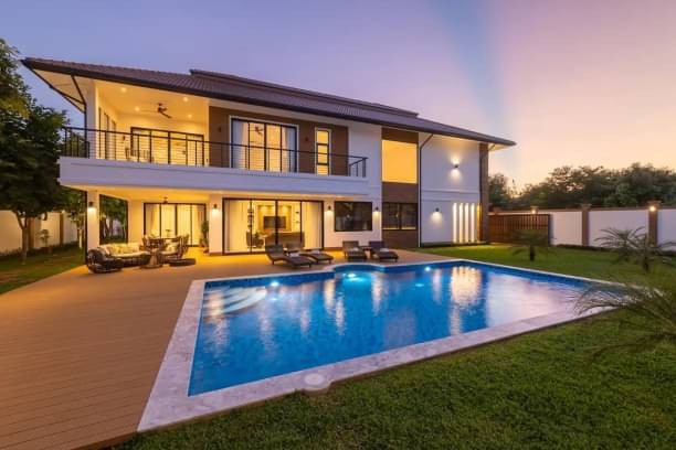 ราคาเริ่มต้น 18.626 ล้าน เวิลด์คลับแลนด์ หางดง​ บ้านสวยสร้างใหม่ สไตล์โมเดิร์น ทำเลดี เดินทางสะดวกสบาย เพียง 15 นาที จาก สนามบิน