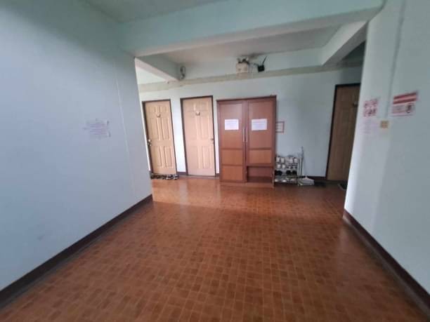 โซนหนองหอย ขาย 30 ล้าน 253 ตรว. หอพัก 5 ชั้น จำนวน 54 ห้อง ผู้เช่าเต็มทุกชั้น อำเภอเมือง ใกล้โรงเรียนวารี เดินทางสะดวก ไปสนามบิน 10 นาที