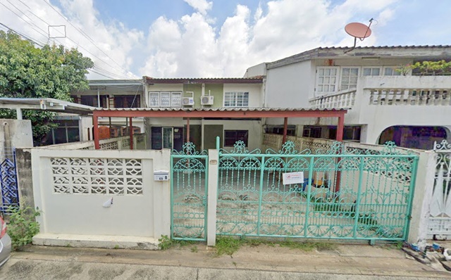 กรุงเทพกรีฑา5-9 ถูกที่สุดใน3 โลก รามคำแหง 58-62 จดทะเบียนบริษัทได้ ให้เช่า โกดัง 2ชั้น บ้าน  317ตรม.  52ตรว. 4 นอน 2 น้ำ 3 แอร์ 